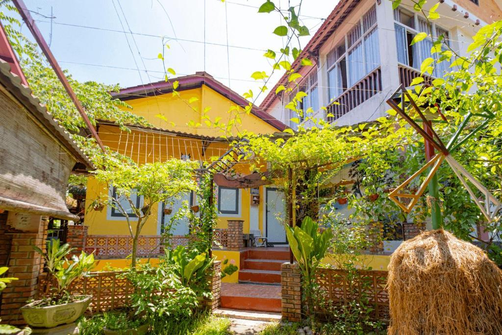 Hue Lotus Homestay Extérieur photo